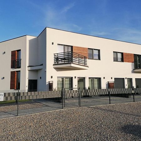 Apartamenty Na Ceglanej ออชเวียนชิม ภายนอก รูปภาพ