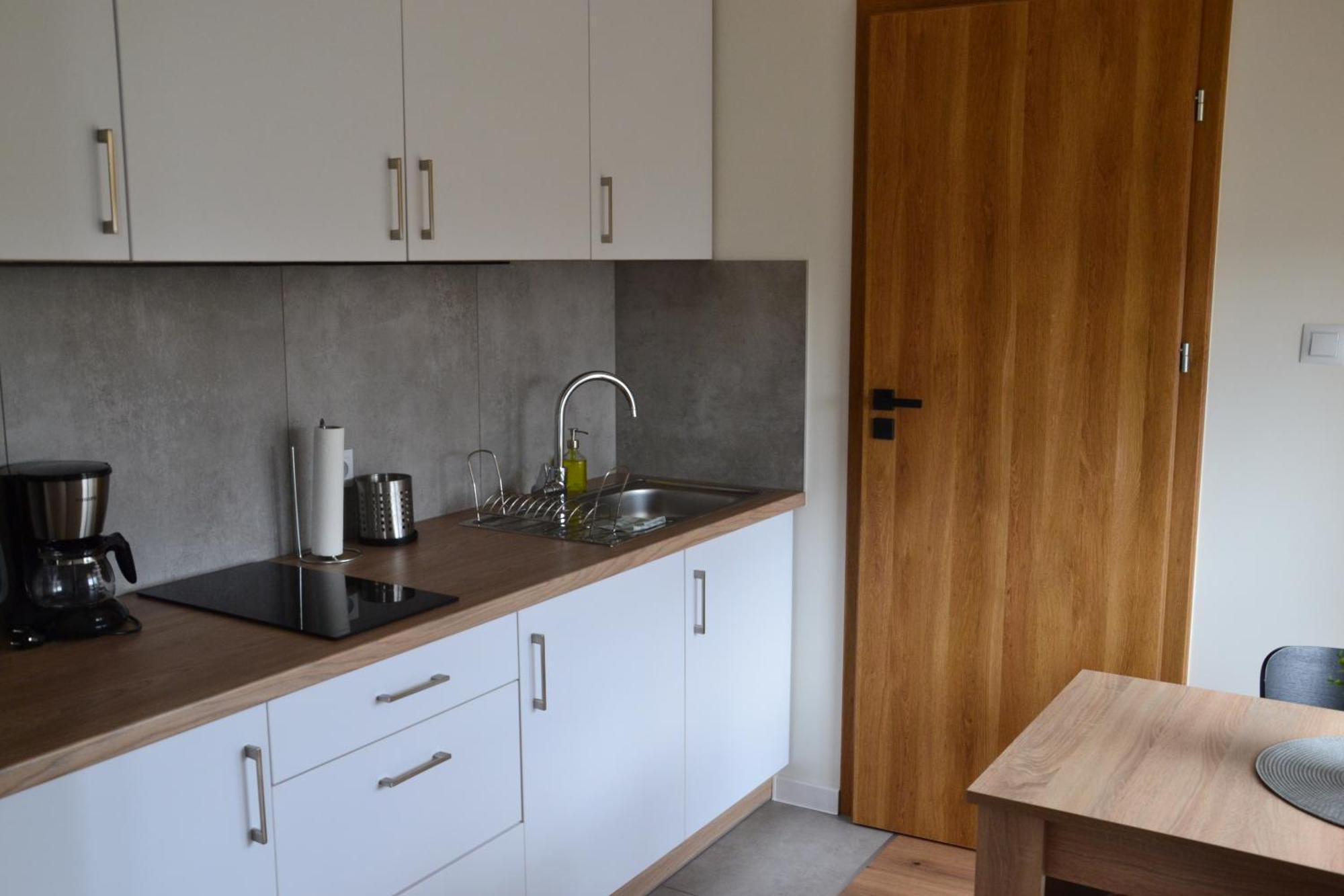 Apartamenty Na Ceglanej ออชเวียนชิม ภายนอก รูปภาพ