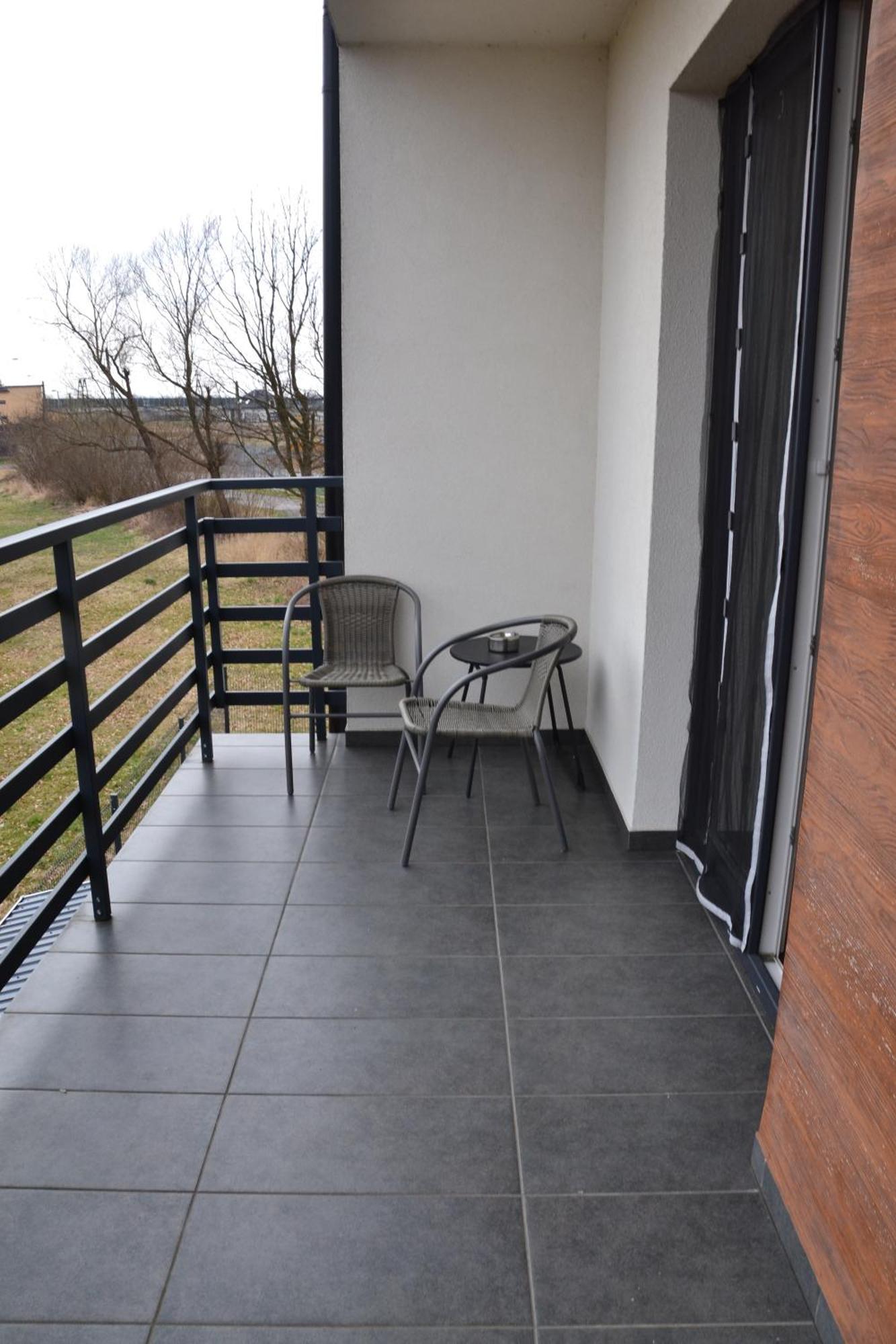 Apartamenty Na Ceglanej ออชเวียนชิม ภายนอก รูปภาพ