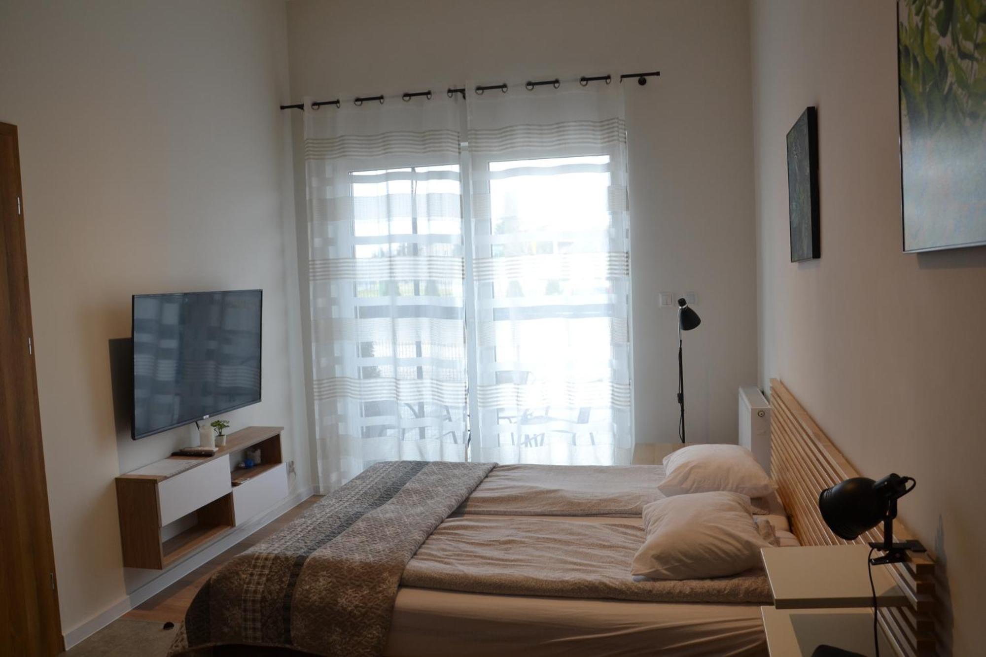 Apartamenty Na Ceglanej ออชเวียนชิม ภายนอก รูปภาพ